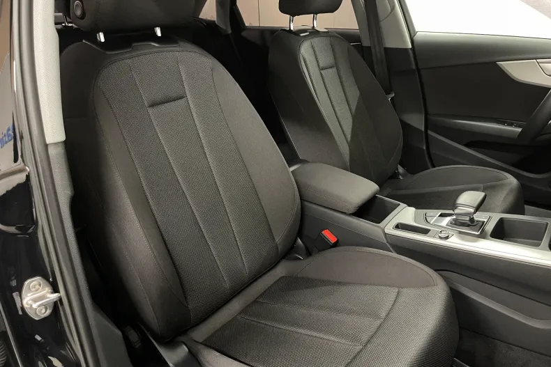 Audi A4 din 2021 cu 65.768 km - oferta AUD185308 - foto 9