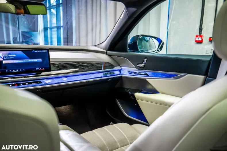 BMW Seria 7 din 2023 cu 84.800 km - oferta BMW185326 - foto 21