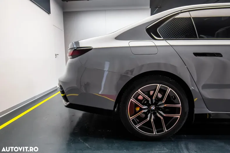 BMW Seria 7 din 2023 cu 84.800 km - oferta BMW185326 - foto 33