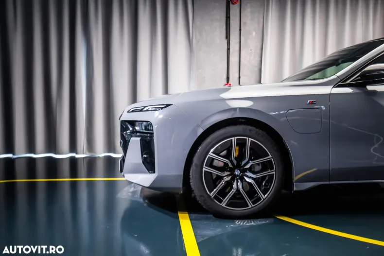 BMW Seria 7 din 2023 cu 84.800 km - oferta BMW185326 - foto 39