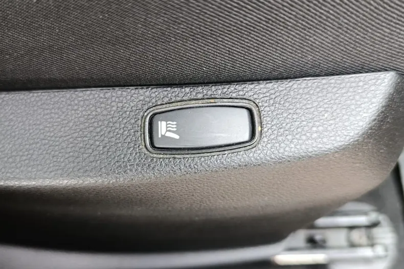 Dacia Duster din 2023 cu 96.749 km - oferta DAC185335 - foto 10