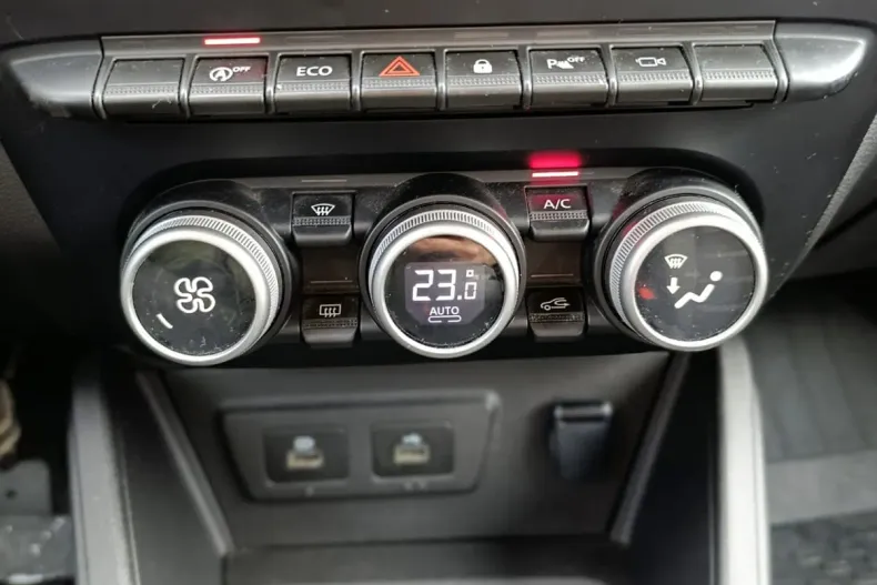 Dacia Duster din 2023 cu 96.749 km - oferta DAC185335 - foto 15