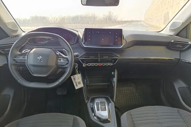 Peugeot 208 din 2023 cu 78.039 km - oferta PEU185336 - foto 7