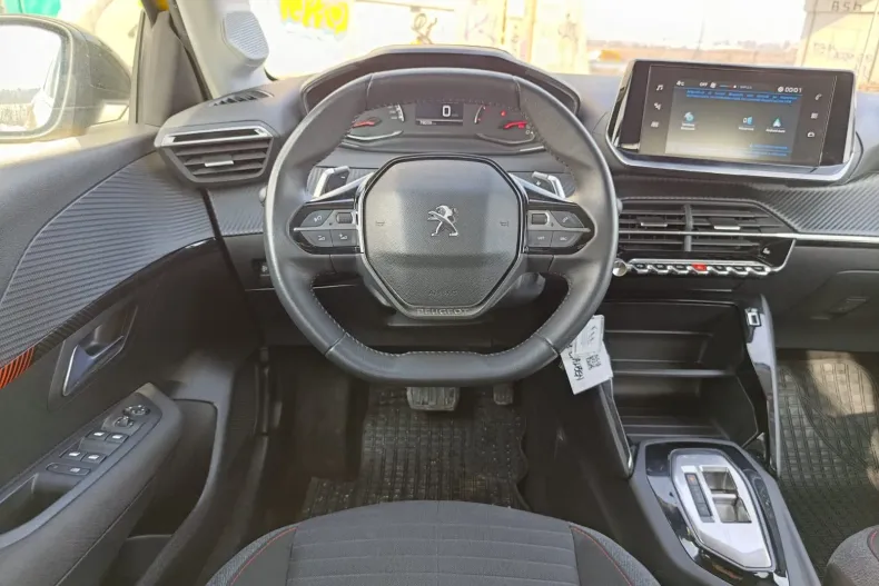 Peugeot 208 din 2023 cu 78.039 km - oferta PEU185336 - foto 8