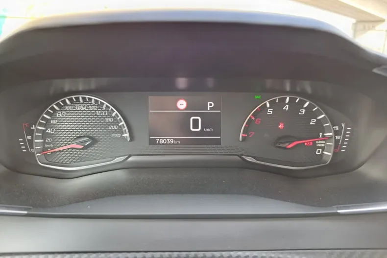 Peugeot 208 din 2023 cu 78.039 km - oferta PEU185336 - foto 9