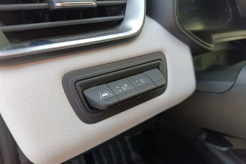 Renault Clio din 2023 cu 80.191 km - oferta REN185337 - foto 14