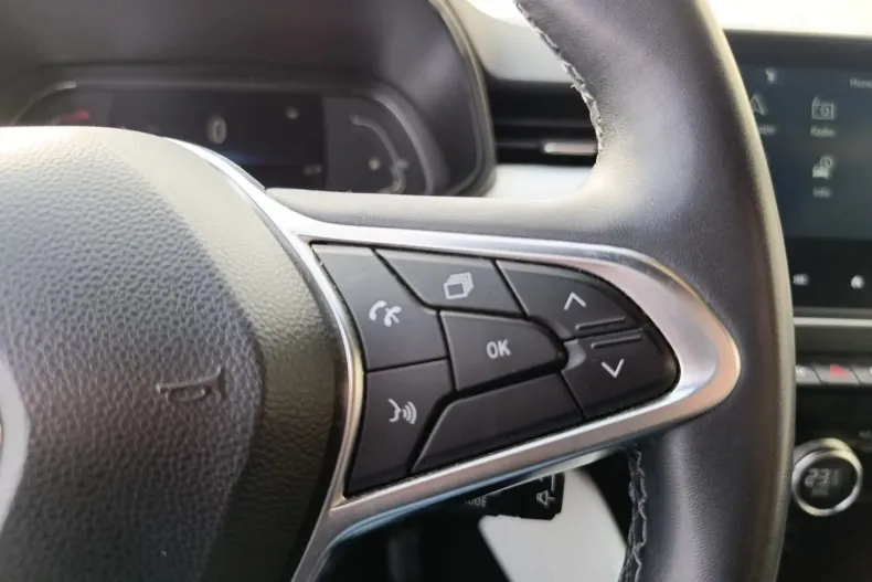 Renault Clio din 2023 cu 80.191 km - oferta REN185337 - foto 19