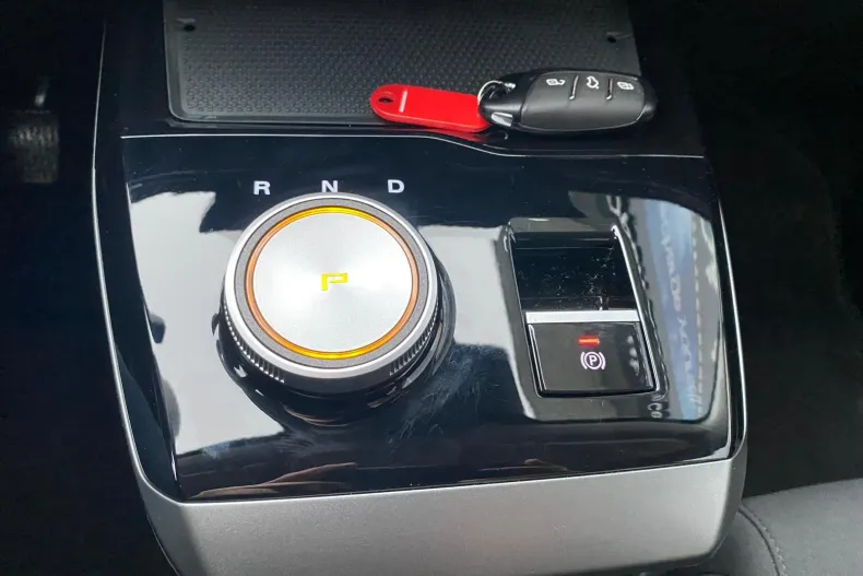 MG MG4 din 2025 cu 650 km - oferta MG0185338 - foto 23