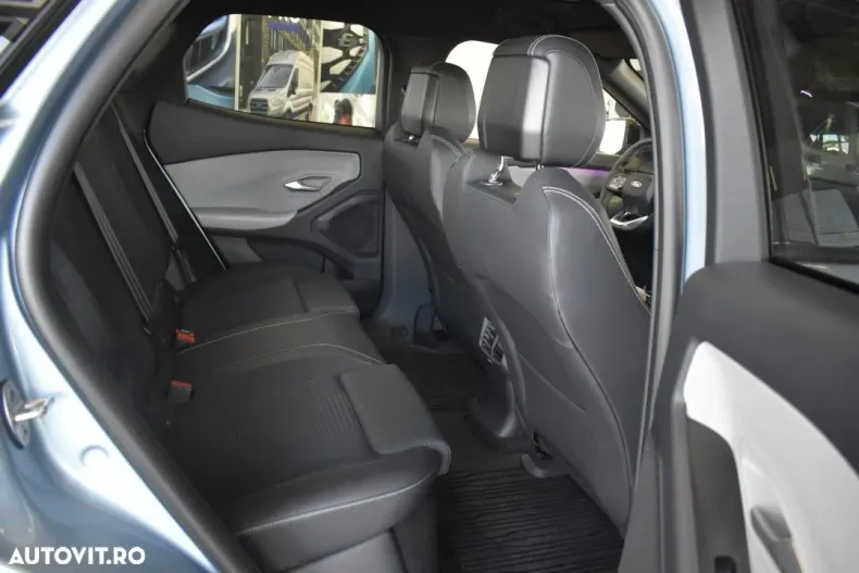 Ford Explorer din 2025 cu 5.000 km - oferta FOR185340 - foto 15