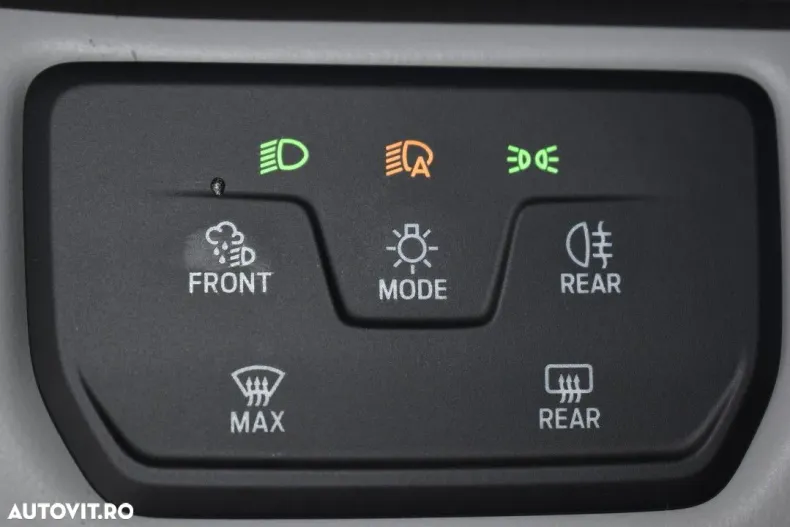 Ford Explorer din 2025 cu 5.000 km - oferta FOR185340 - foto 30