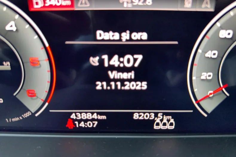 Audi Q5 din 2022 cu 43.884 km - oferta AUD185343 - foto 10