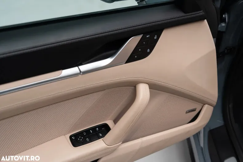 Porsche 911 din 2023 cu 11.700 km - oferta POR185353 - foto 10