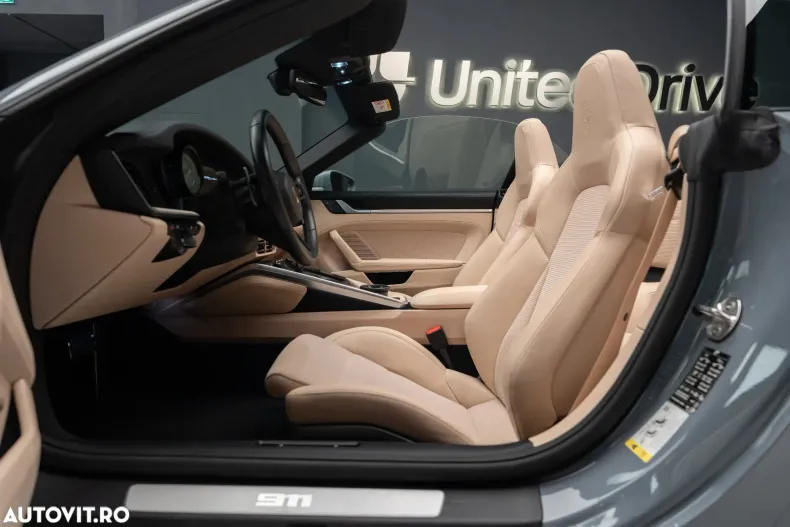 Porsche 911 din 2023 cu 11.700 km - oferta POR185353 - foto 11