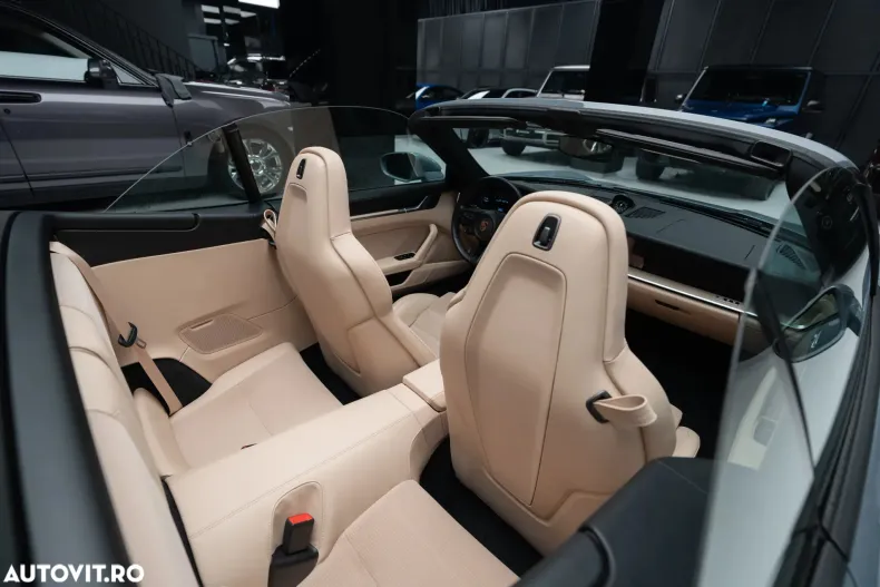 Porsche 911 din 2023 cu 11.700 km - oferta POR185353 - foto 36