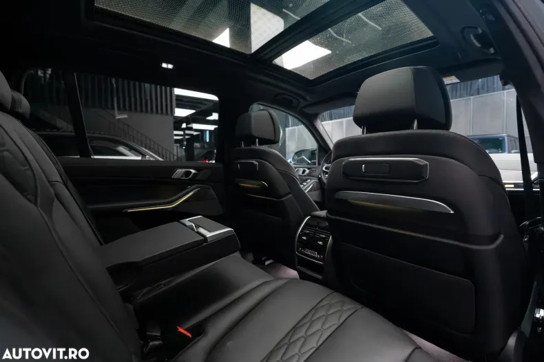 BMW X7 (Seria X) din 2024 cu 21.100 km - oferta BMW185356 - foto 8