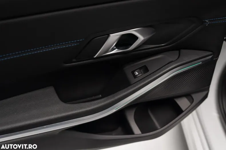 BMW Seria 3 din 2024 cu 24.400 km - oferta BMW185357 - foto 25
