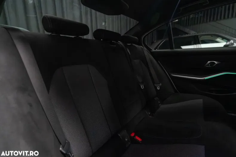 BMW Seria 3 din 2024 cu 24.400 km - oferta BMW185357 - foto 26