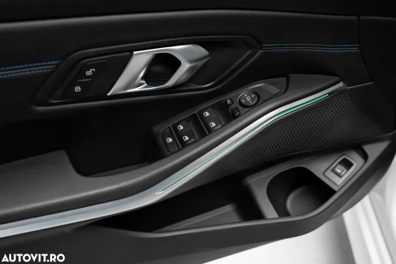 BMW Seria 3 din 2024 cu 24.400 km - oferta BMW185357 - foto 30