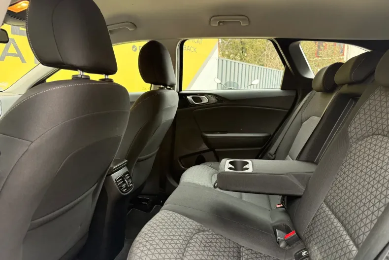 Kia Ceed din 2021 cu 117.500 km - oferta KIA185368 - foto 6