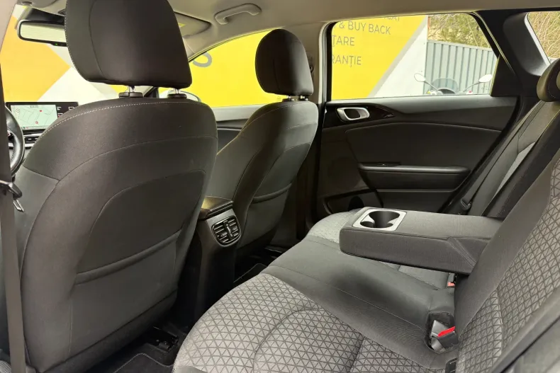 Kia Ceed din 2021 cu 117.500 km - oferta KIA185368 - foto 8