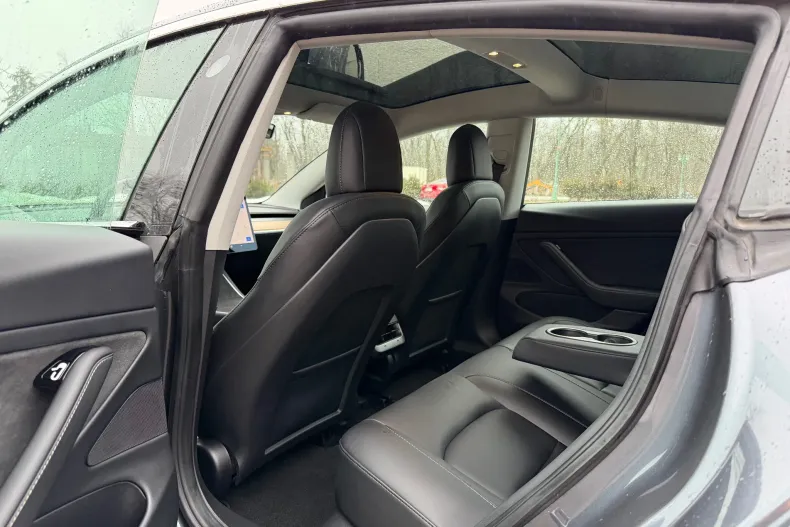 Tesla Model 3 din 2020 cu 93.800 km - oferta TES185370 - foto 7