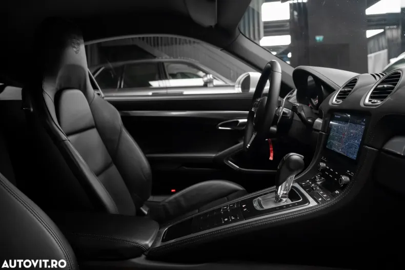 Porsche Cayman din 2024 cu 23.800 km - oferta POR185375 - foto 3