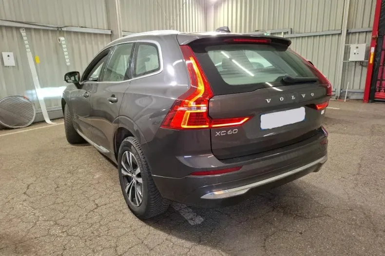 Volvo XC60 din 2023 cu 57.325 km - oferta VOL185377 - foto 4
