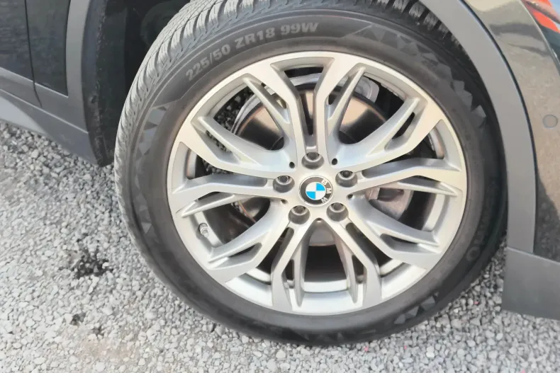 BMW X1 (Seria X) din 2020 cu 169.806 km - oferta BMW185389 - foto 12