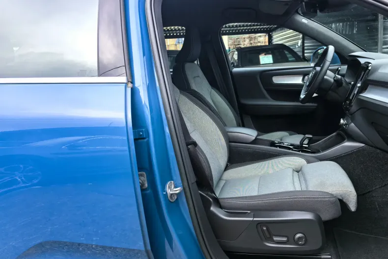 Volvo XC40 din 2022 cu 130.041 km - oferta VOL185392 - foto 13