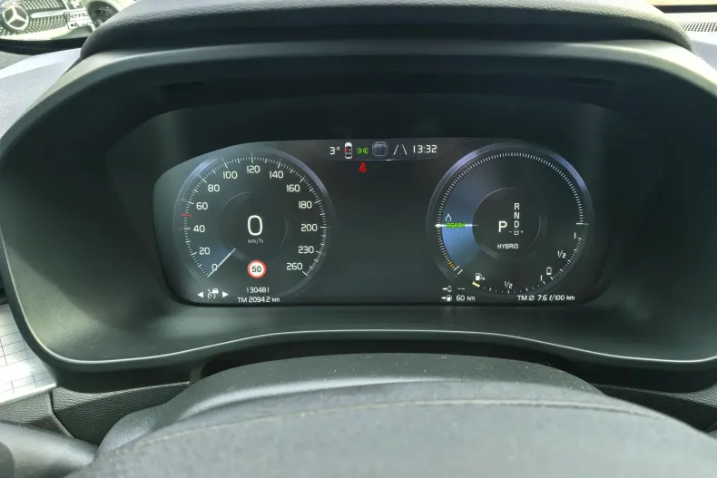 Volvo XC40 din 2022 cu 130.041 km - oferta VOL185392 - foto 15