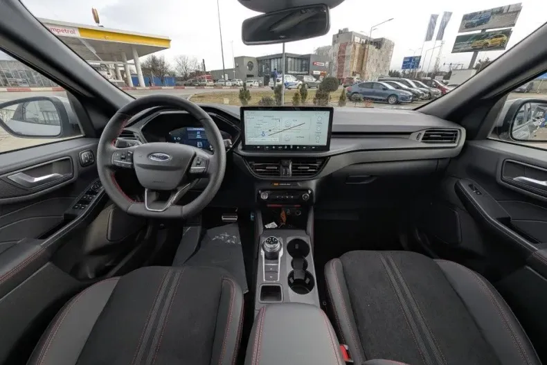 Ford Kuga din 2025 cu 1 km - oferta FOR185396 - foto 11