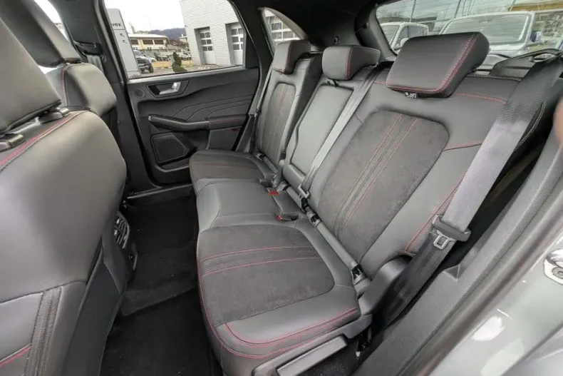 Ford Kuga din 2025 cu 1 km - oferta FOR185396 - foto 17