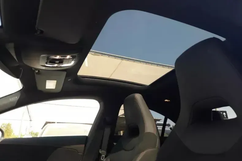 Mercedes-Benz CLA 250 (Clasa CLA) din 2023 cu 21.970 km - oferta MER185400 - foto 13