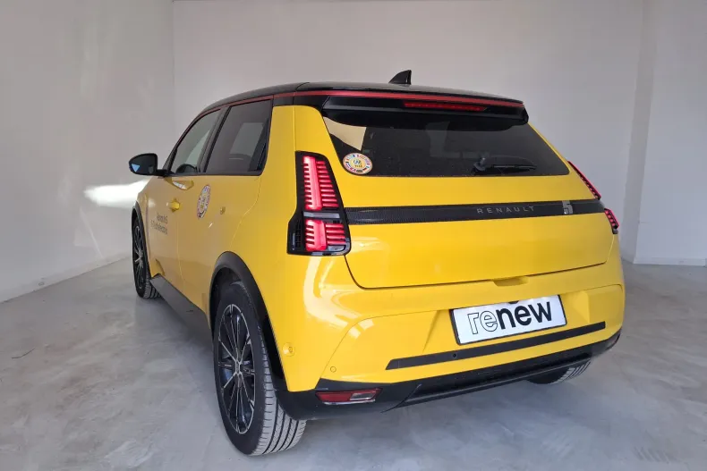 Renault 5 din 2025 cu 2.459 km - oferta REN185401 - foto 23