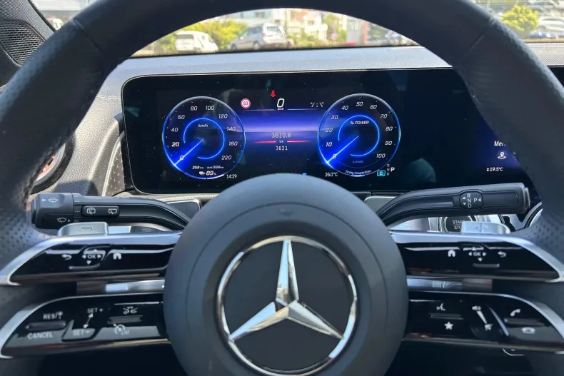 Mercedes-Benz EQB din 2024 cu 4.000 km - oferta MER185409 - foto 6