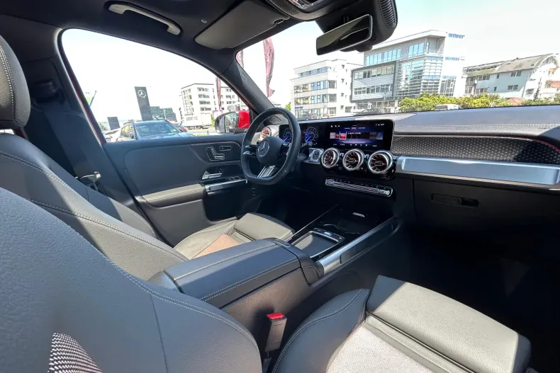 Mercedes-Benz EQB din 2024 cu 4.000 km - oferta MER185409 - foto 12