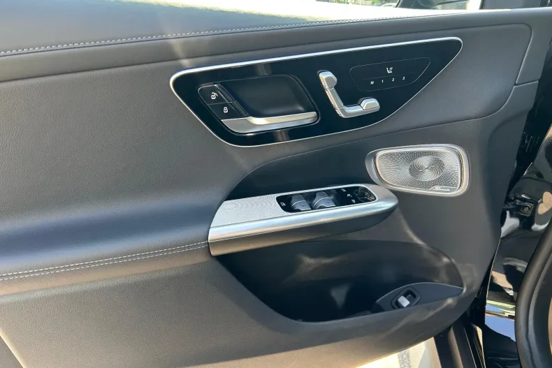 Mercedes-Benz GLC din 2023 cu 29.631 km - oferta MER185410 - foto 11