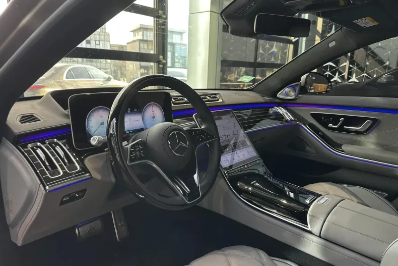 Mercedes-Benz S Maybach din 2025 cu 28 km - oferta MER185424 - foto 7