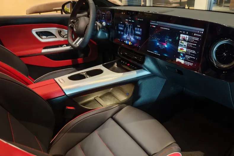 Mercedes-Benz CLA (Clasa CLA) din 2025 cu 1 km - oferta MER185434 - foto 4