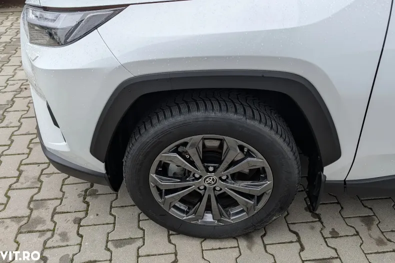 Toyota RAV4 din 2025 cu 5.000 km - oferta TOY185437 - foto 4