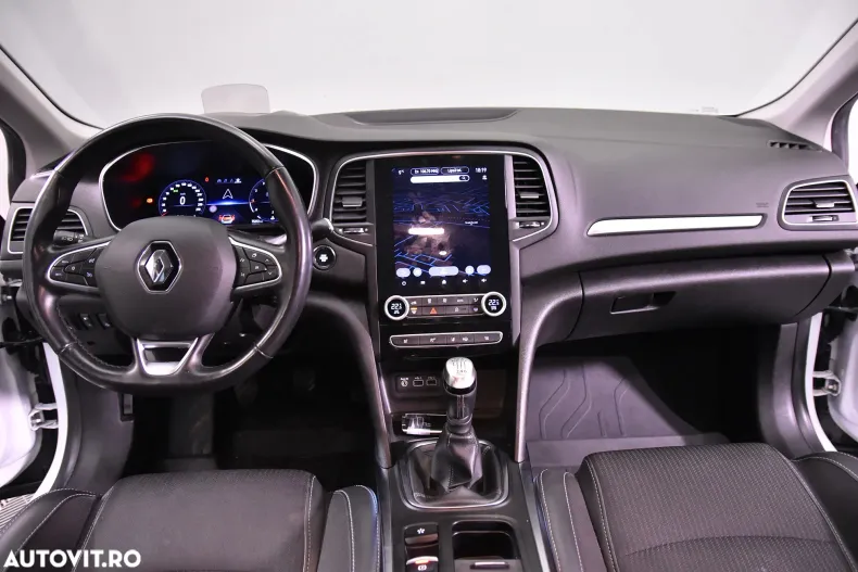 Renault Megane din 2021 cu 75.213 km - oferta REN185447 - foto 9