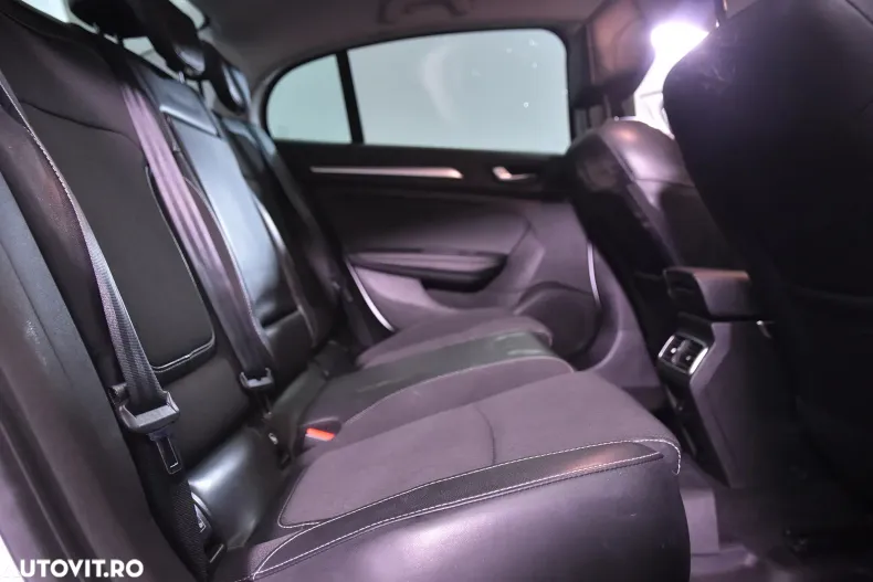 Renault Megane din 2021 cu 75.213 km - oferta REN185447 - foto 12