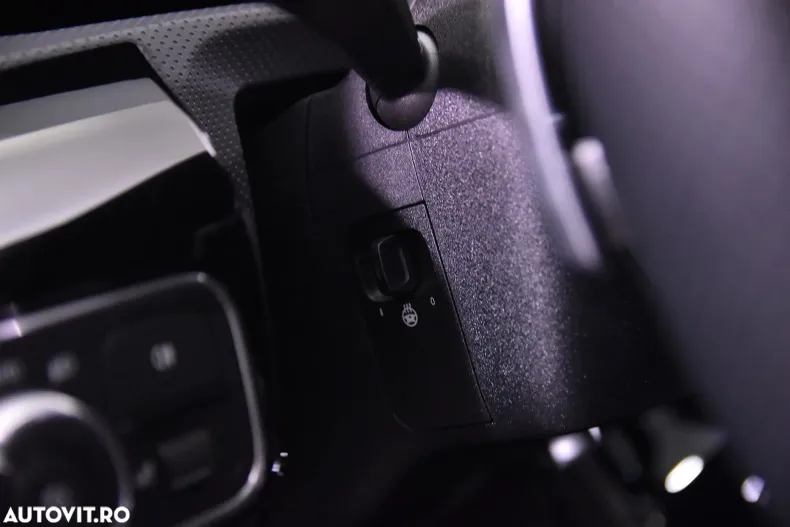 Mercedes-Benz CLA (Clasa CLA) din 2025 cu 5.407 km - oferta MER185450 - foto 16