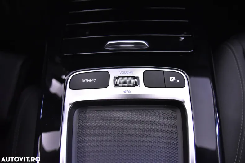 Mercedes-Benz A 200 (Clasa A) din 2024 cu 10.570 km - oferta MER185458 - foto 19