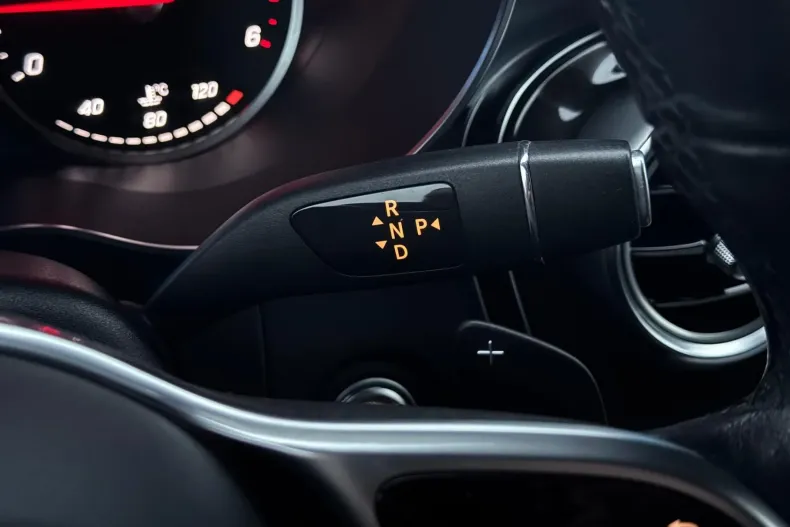 Mercedes-Benz GLC din 2021 cu 172.328 km - oferta MER185465 - foto 27