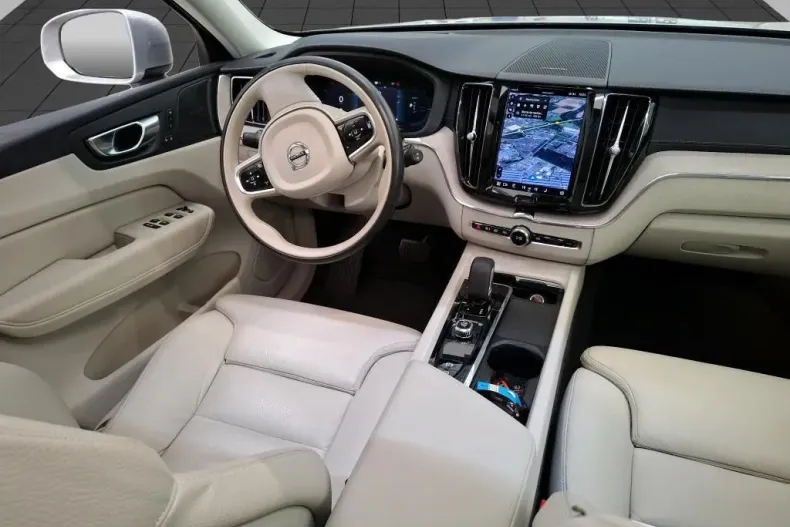 Volvo XC60 din 2022 cu 46.607 km - oferta VOL185470 - foto 2