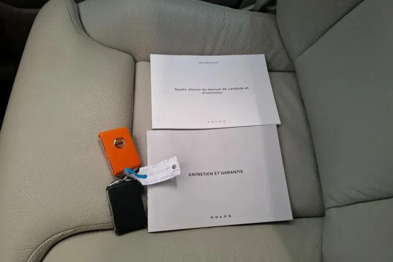 Volvo XC60 din 2022 cu 46.607 km - oferta VOL185470 - foto 9