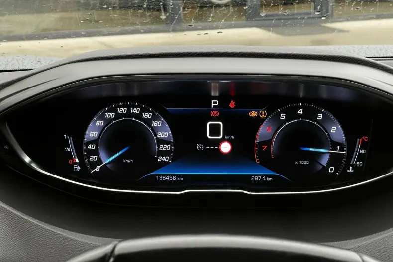 Peugeot 5008 din 2020 cu 136.456 km - oferta PEU185476 - foto 18