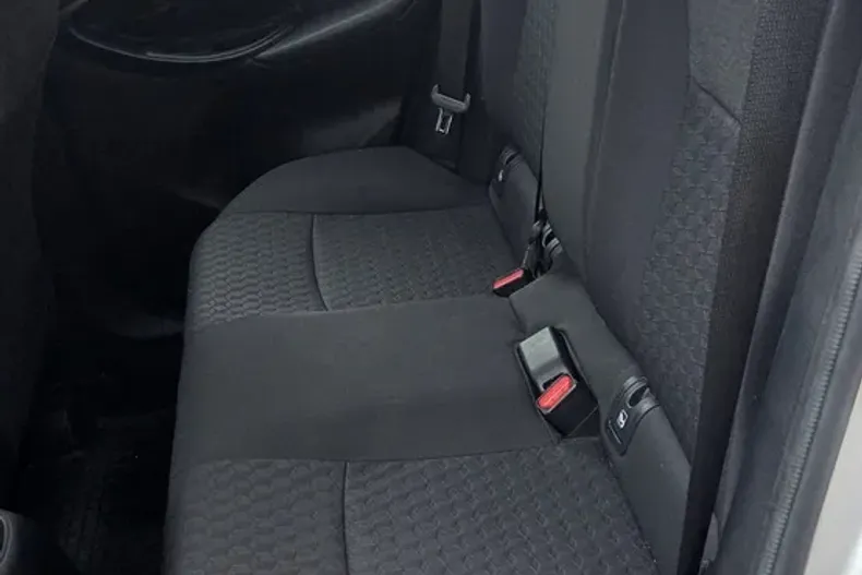 Toyota Yaris din 2022 cu 34.979 km - oferta TOY185483 - foto 13