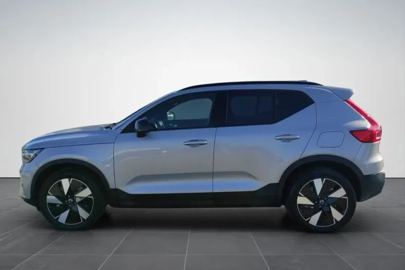 Volvo XC40 din 2025 cu 7 km - oferta VOL185487 - foto 4